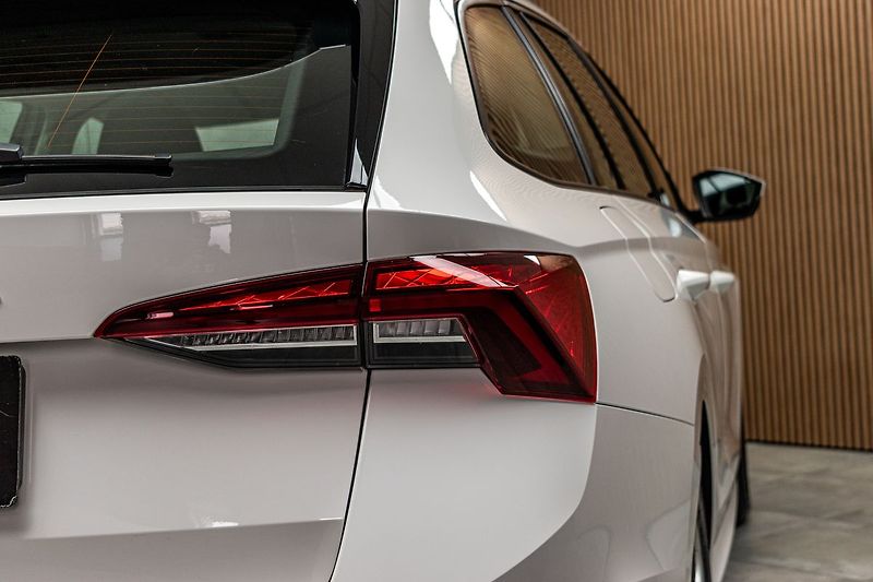 Škoda Octavia 2.0TDI 110kW AMBITION+*ČR 1.M* - fotka 33 z 37