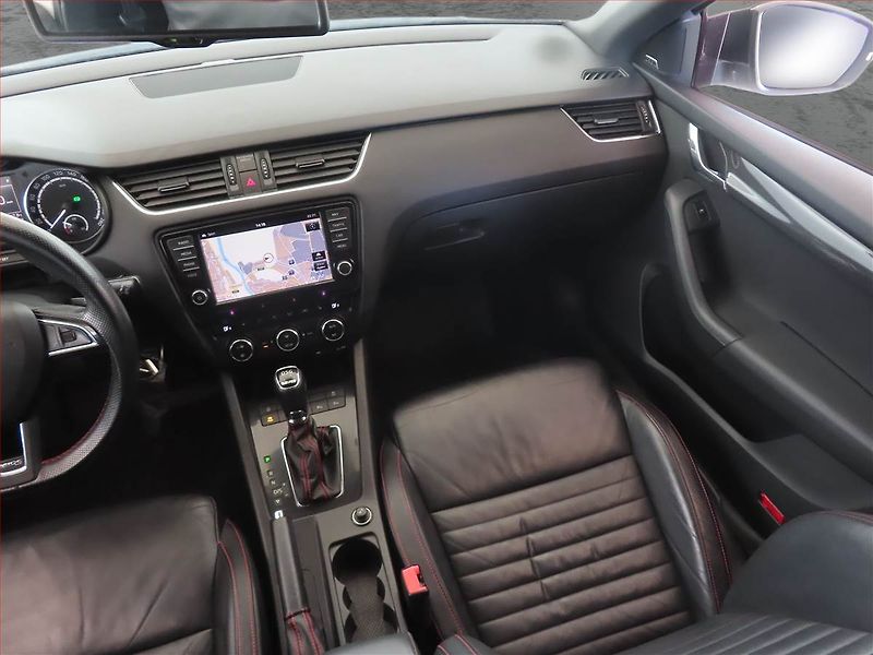 Škoda Octavia (2013) RS 2.0 TDI, Automat - fotka 8 z 15