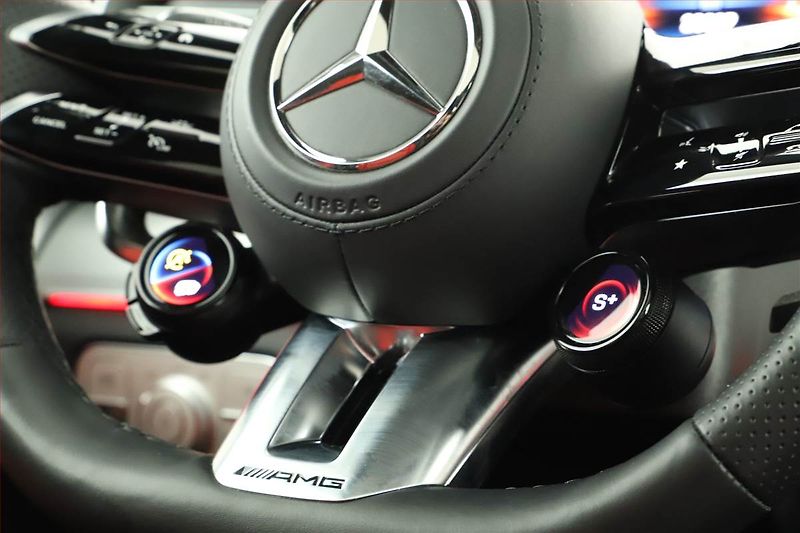 Mercedes-Benz GLE (2025) 53 AMG 4MATIC+, 53 AMG 4MATIC+ - fotka 28 z 29