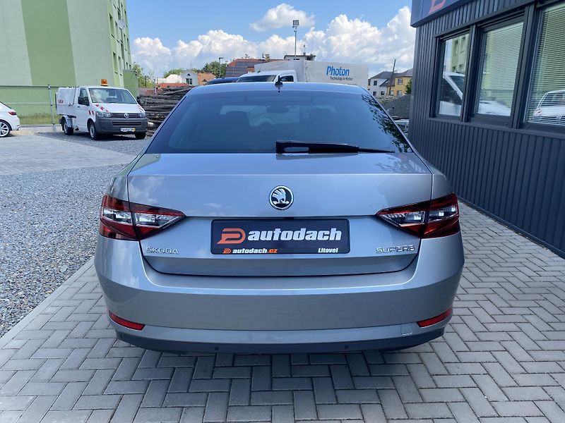 Škoda Superb 2.0TDI110kW-1xMAJ.-CZ-66 000KM - fotka 4 z 43