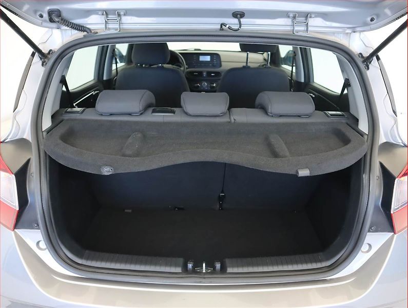 Hyundai i10 (2023) Start 1.2, Automat, Serv.kniha - fotka 14 z 18