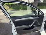 Volkswagen Passat 2,0 TDi DSG DPH  Webasto,Kamer - náhled 10