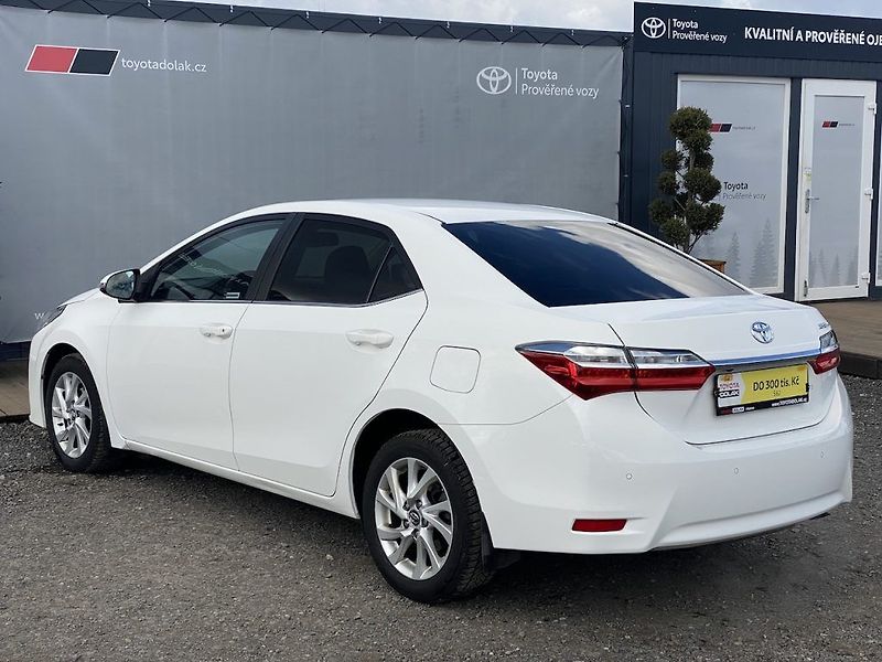Toyota Corolla 1.6i, ČR-2m, Trend+, automat - fotka 4 z 29