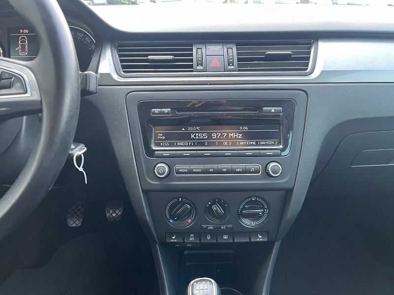 Škoda Rapid (2014) 1.2 TSI Serviska - fotka 10 z 22