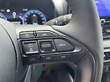 Toyota Yaris 1.5 HEV 130k Executive - náhled 18