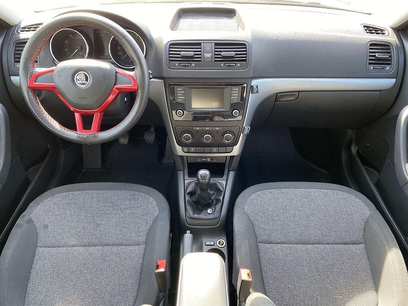 Škoda Yeti (2016) 1.2 TSI Active - fotka 5 z 23
