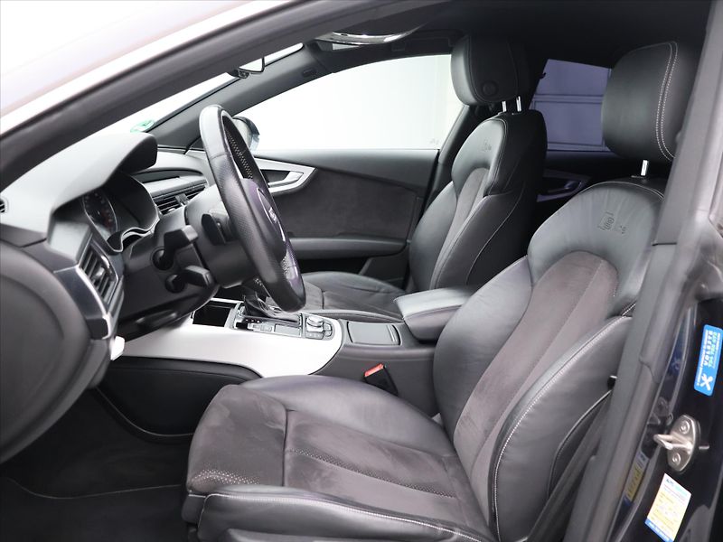Audi A7 3,0 TDI 200kW Quattro S-Tronic - fotka 12 z 37