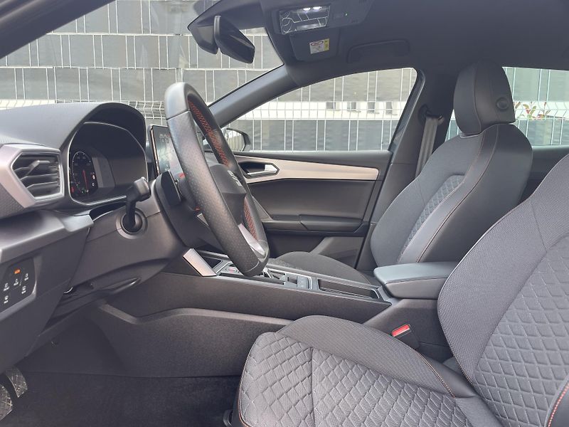 Seat Leon (2021) 1.5 TSI 110 kW DSG FR - fotka 12 z 47