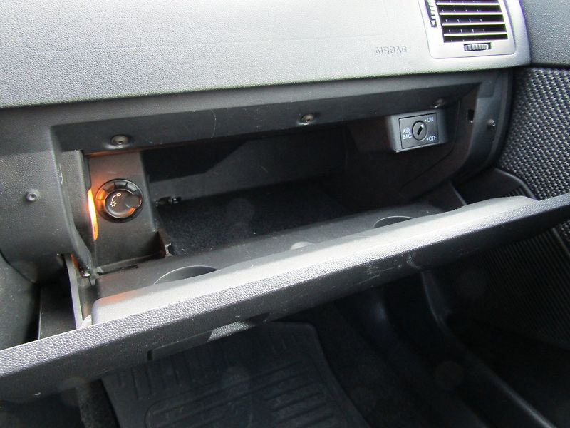 Škoda Fabia (2008) 1.2 47kW BEZ KOROZE - fotka 31 z 32