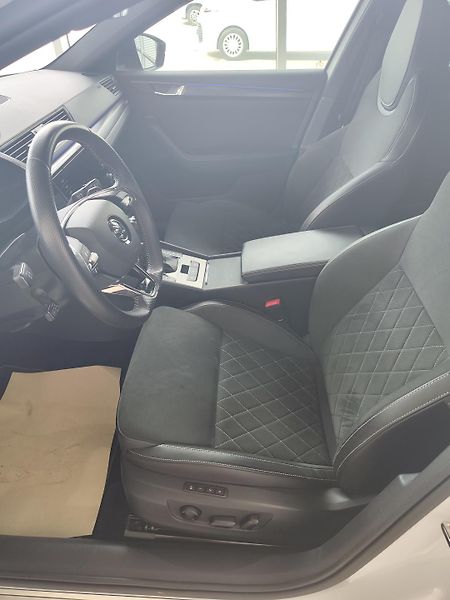 Škoda Superb (2023) 2.0TDi 110kW Sportline DSG - fotka 9 z 25