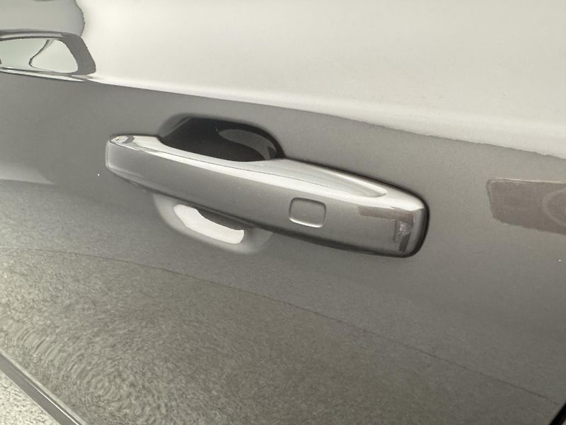 Volvo XC90 T8 AWD RECHARGE ULTIMATE 1.maj - fotka 18 z 57