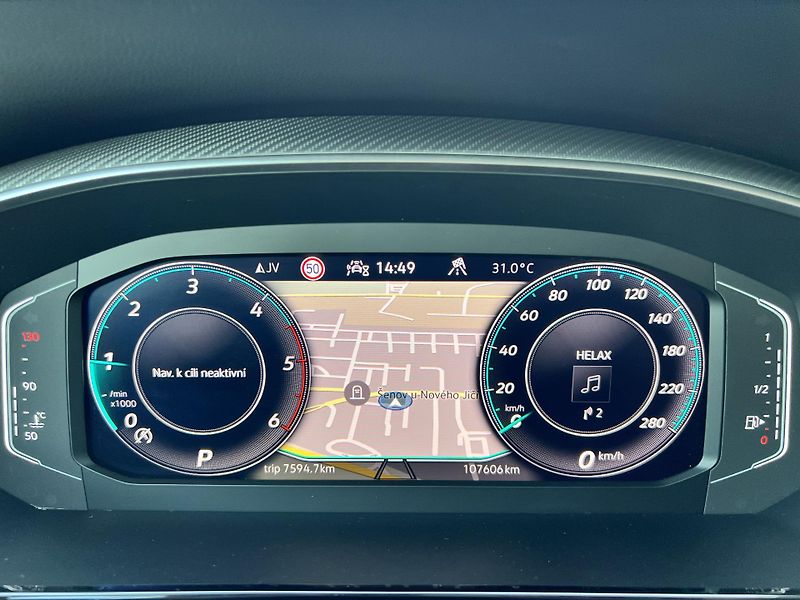 Volkswagen Arteon 2.0TDi 147kW 4x4 1.MAJ DPH - fotka 17 z 49