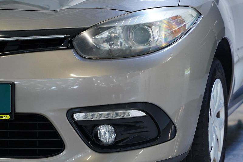 Renault Fluence - fotka 9 z 25