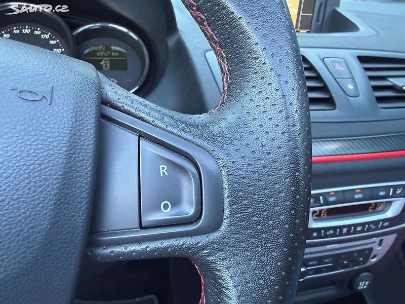 Renault Mégane 2.0 dCi 118kW - fotka 35 z 43