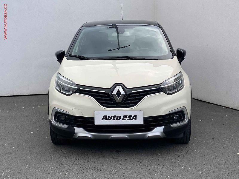 Renault Captur (2017) 1.2 TCe, Intense, AT, navi - fotka 2 z 17