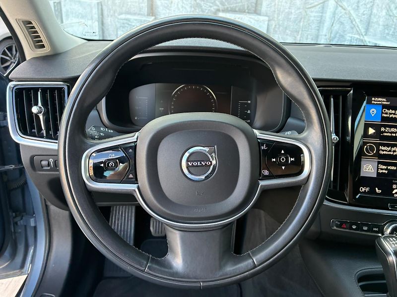 Volvo V90 (2017) 2.0D, 110KW - fotka 11 z 21