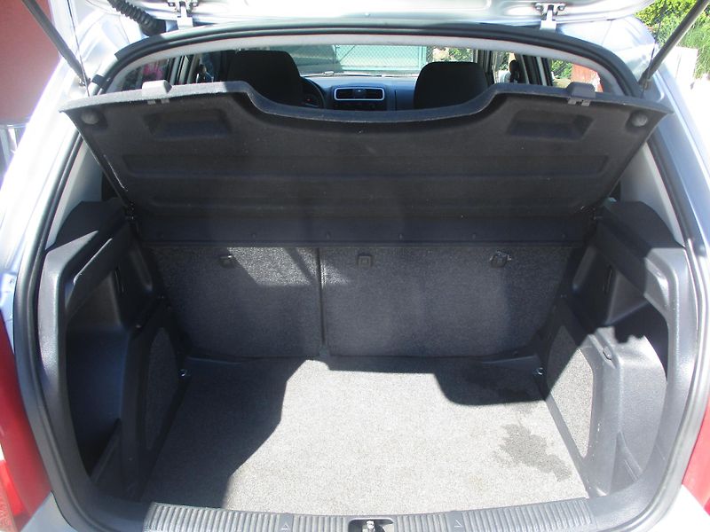Škoda Fabia 1.4i 16V KLIMA +sada kol - fotka 12 z 26