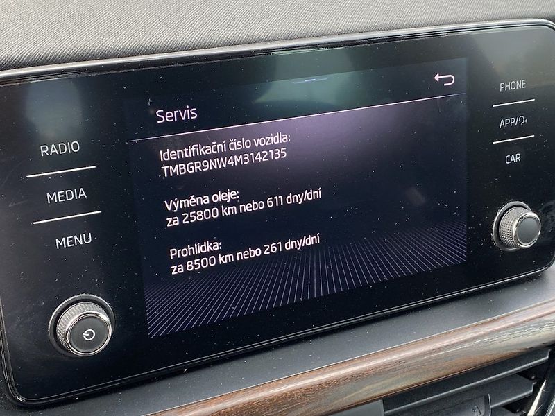 Škoda Kamiq 1.0TSi, ČR, Scout Line, DSG - fotka 18 z 20