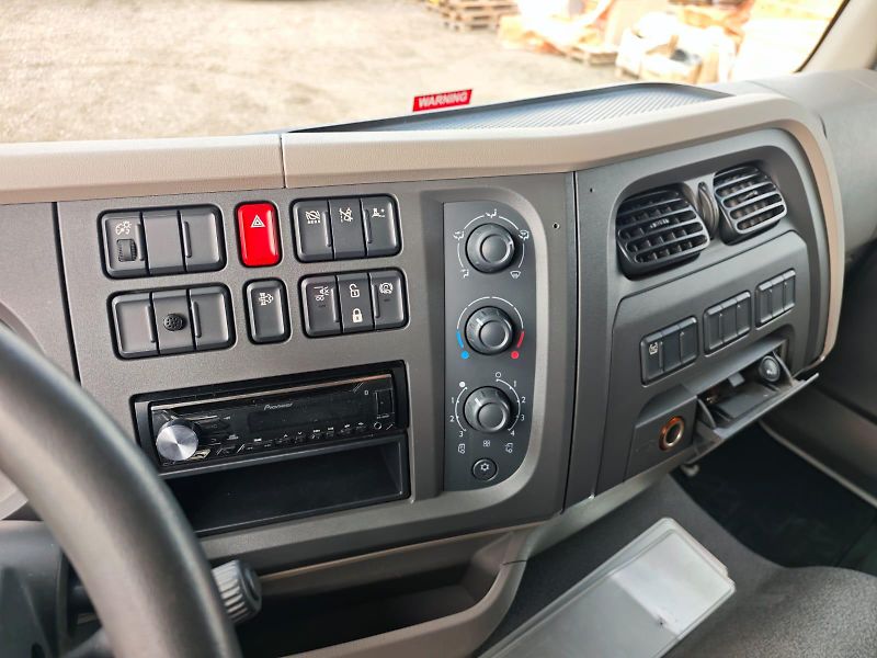 DAF LF 210 FA, ČELO, KLIMA, 251 TKM - fotka 10 z 30