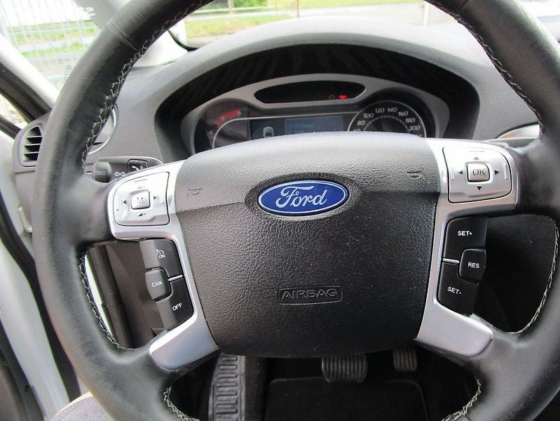 Ford S-MAX (2009) 2,0TDci-103KW-AUTOMAT - fotka 15 z 17
