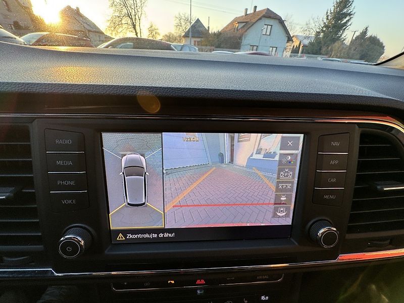 Seat Ateca (2016) 1.4TSi DSG LED Navi Kamera - fotka 12 z 48