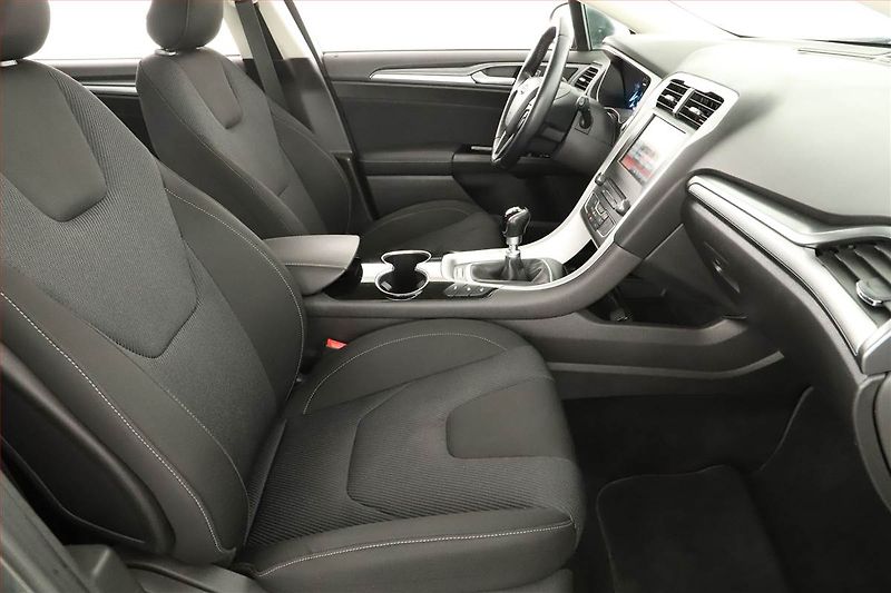Ford Mondeo (2015) 2.0 TDCI, Serv.kniha, Navi - fotka 7 z 14