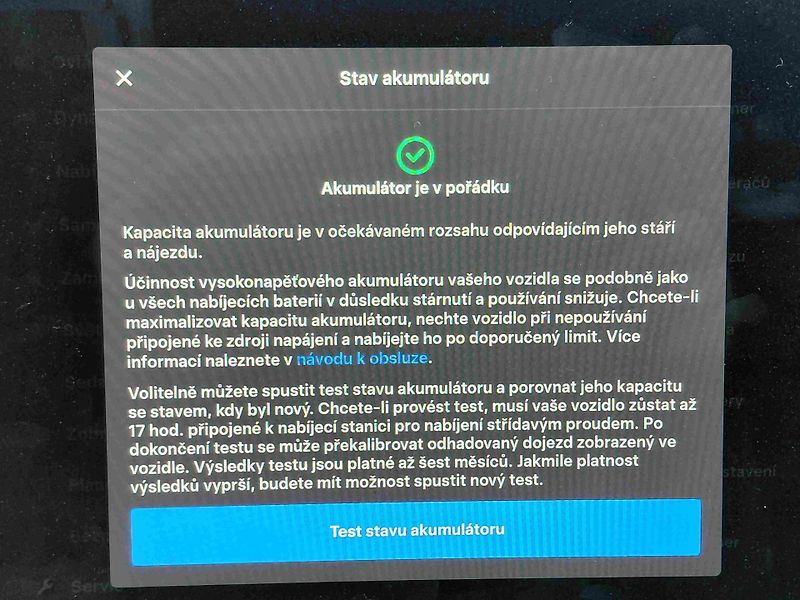 Tesla Model Y (2022) AWD  Long Range  LED ACC 19ALU - fotka 10 z 12