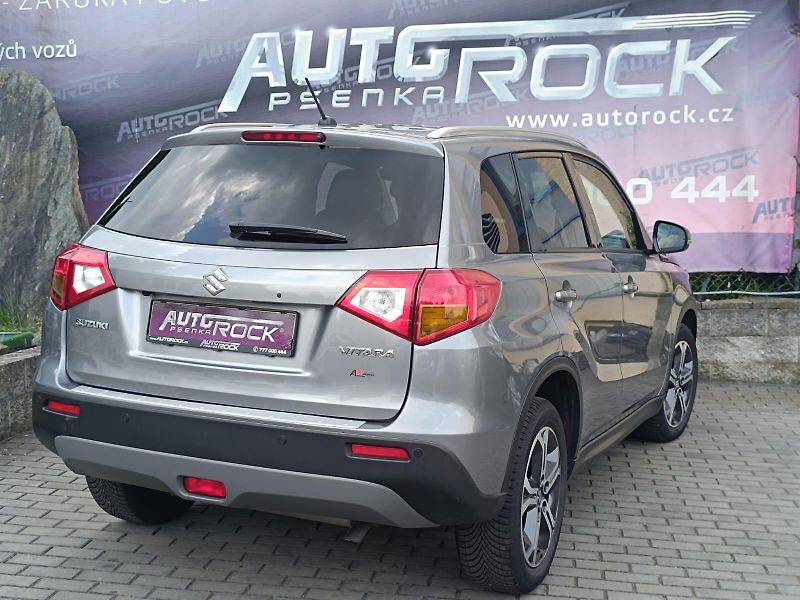 Suzuki Vitara 1.6/88kW, automat, Comfort+ - fotka 6 z 35