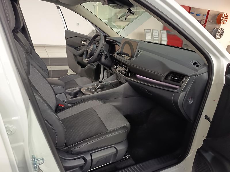 Nissan Qashqai (2026) 1,3DIG-T 116kW SMART EDITION - fotka 9 z 20