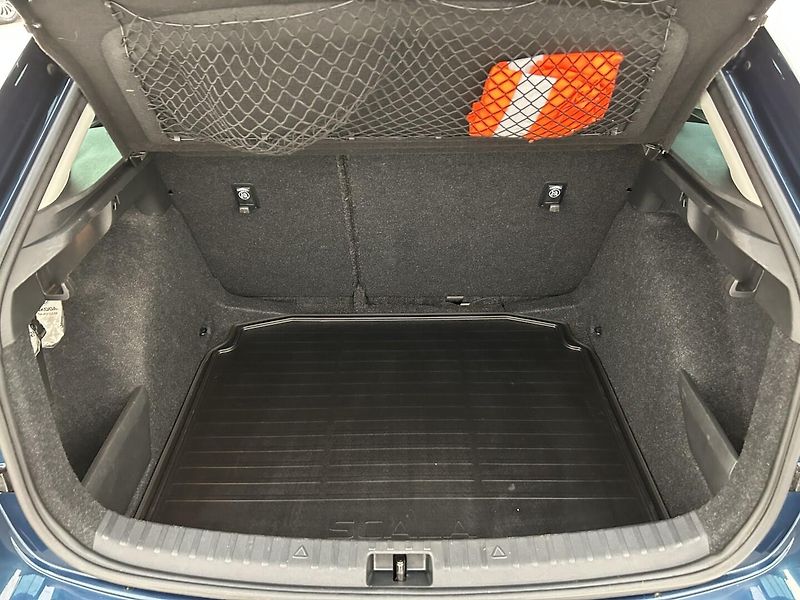 Škoda Scala 1.5 TSI Style Extra - fotka 22 z 28