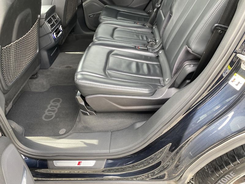 Audi Q7 3.0TDi 4x4 270PS S-LINE 7MÍST! - fotka 107 z 173