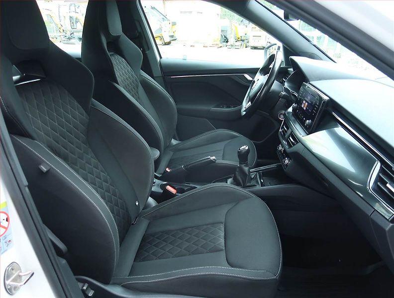 Škoda Kamiq (2020) Style Plus 1.6 TDI, Tempomat - fotka 9 z 20