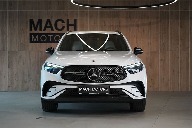Mercedes-Benz GLC 220d 4M AMG, Nezávislé, Tažné - fotka 3 z 50