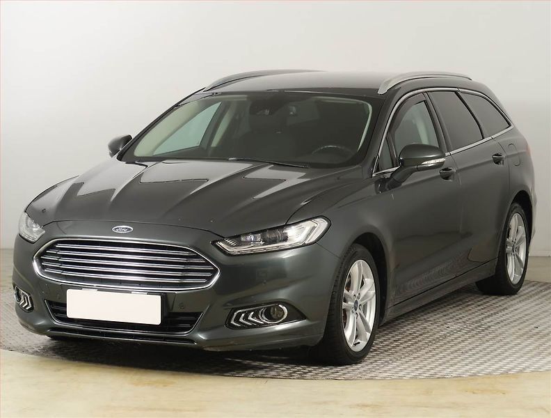 Ford Mondeo (2016) Titanium 2.0 TDCI, 4X4 - fotka 2 z 18