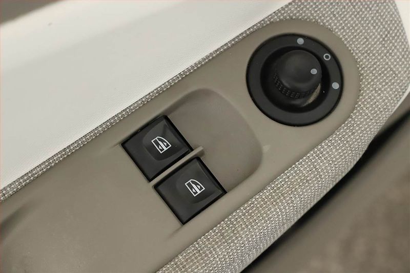 Renault ZOE (2018) Q90, SoH 90%, Automat - fotka 18 z 18