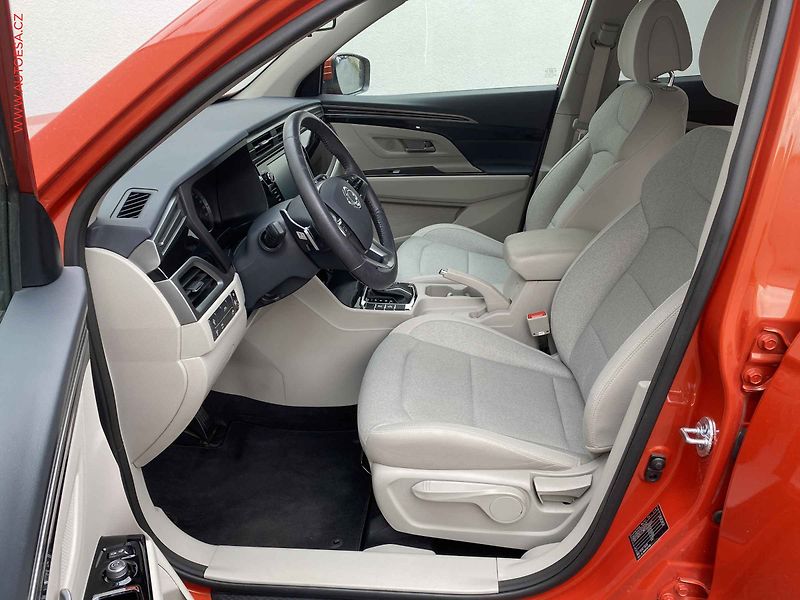 SsangYong Korando (2021) 1.5T-GDi, 1.maj,ČR, servis - fotka 9 z 17