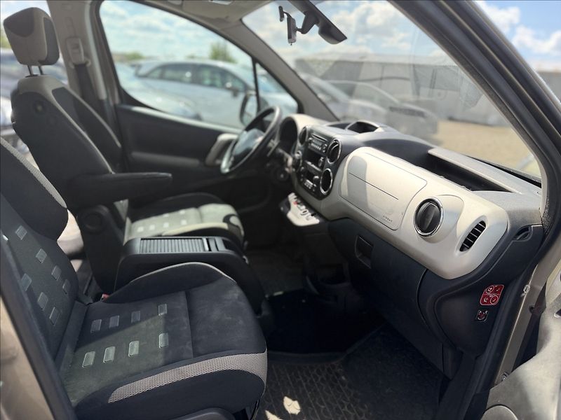 Citroën Berlingo 1,6 AUTOMAT, NOVÉ PNEU - fotka 22 z 23