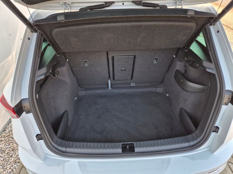 Škoda Karoq (2025) Sportline 1.5TSi 110kW 6°manuá - fotka 14 z 30