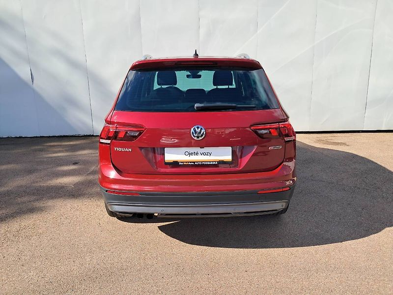 Volkswagen Tiguan (2018) COMFORTLINE 2.0 TSI / 132 kW D - fotka 29 z 35