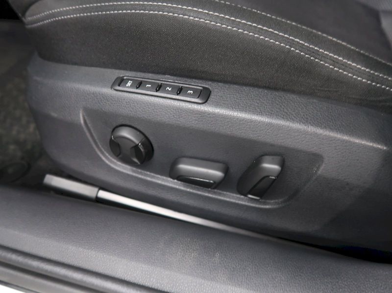 Škoda Superb (2022) STYLE 2.0TSI 140KW DSG - fotka 14 z 40