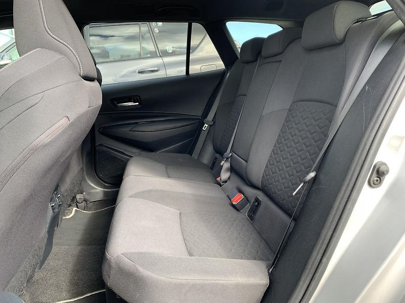 Toyota Corolla TS COMFORT STYLE 1.8 HEV 90kW - fotka 6 z 28