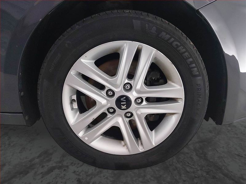 Kia Ceed (2018) 1.6 CRDi, Serv.kniha, Navi - fotka 15 z 19
