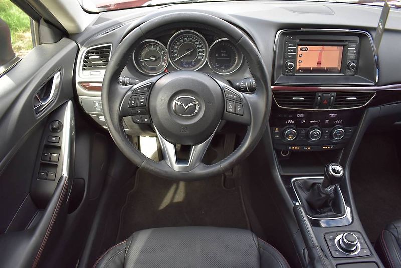 Mazda 6 2,0 G-165 REVOLUTION.1M,SERVIS - fotka 10 z 18