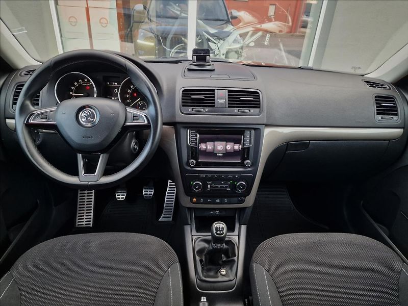 Škoda Yeti 2.0TDI 4x4 Style Outdoor, ČR - fotka 24 z 50