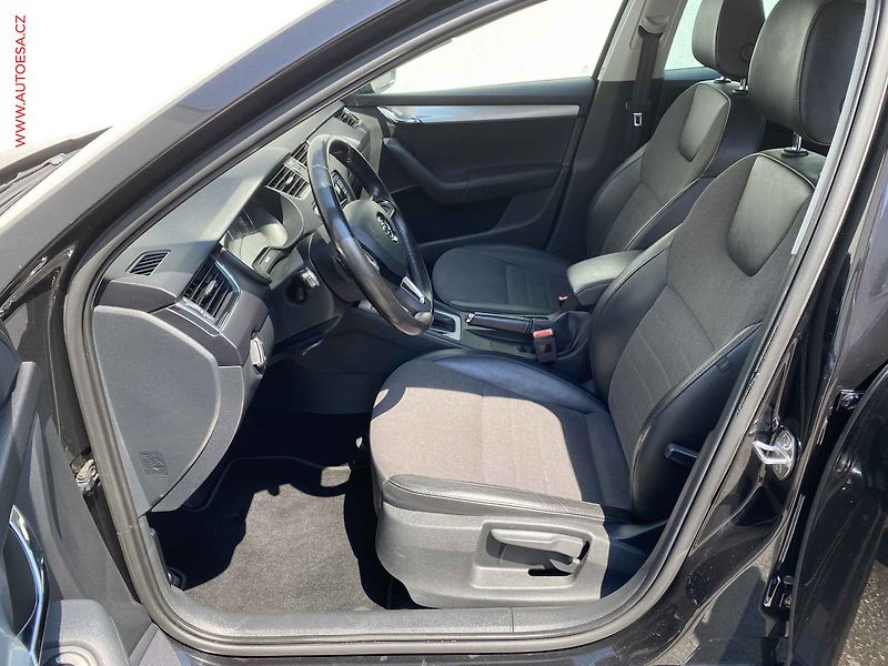 Škoda Octavia (2014) 2.0 TDi, Elegance, DSG - fotka 9 z 18