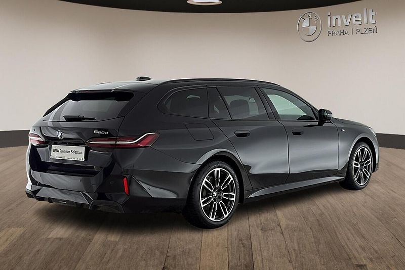 BMW Řada 5 řady 5 | 520d xDrive - fotka 3 z 16