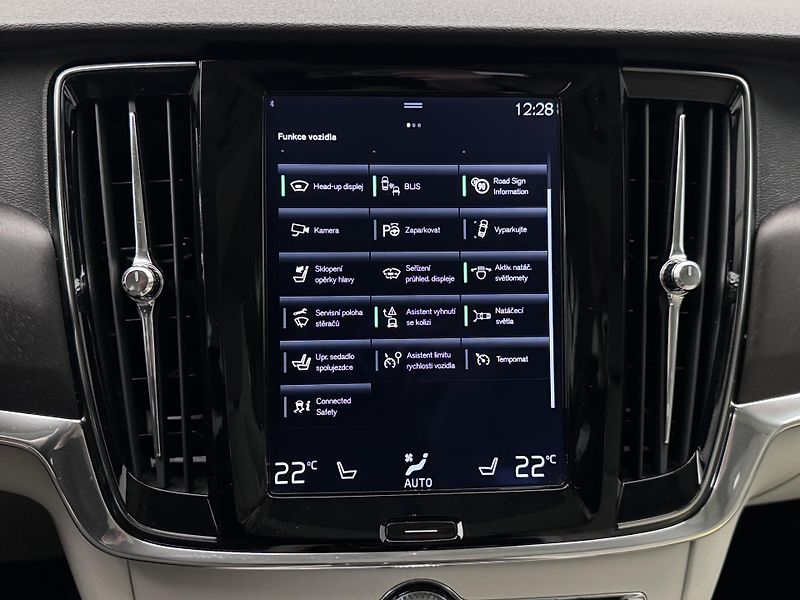 Volvo V90 CC D5 AWD PRO POLESTAR CZ AUT  - fotka 31 z 42