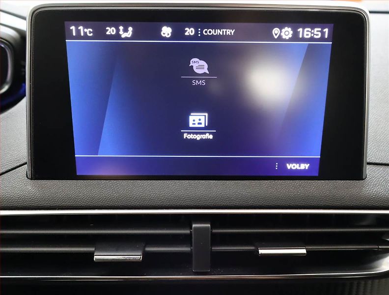 Peugeot 5008 (2020) Active Pack PureTech 130 - fotka 17 z 26