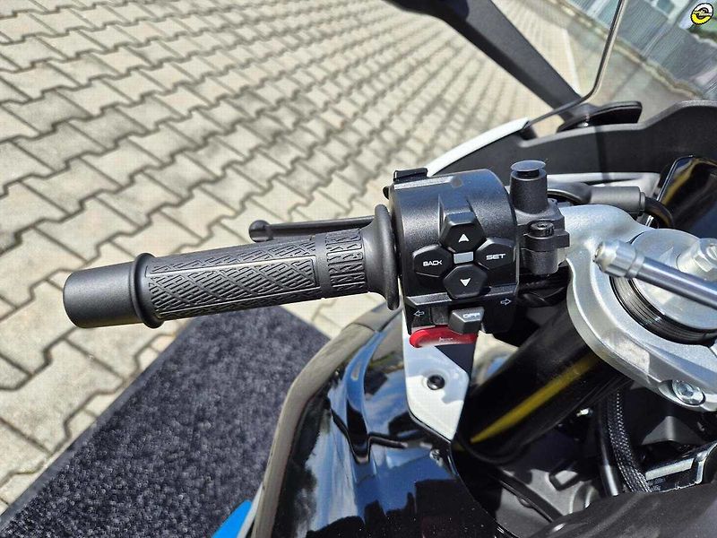 CFMOTO (2026) 675 SR-R - SKLADEM - fotka 17 z 43