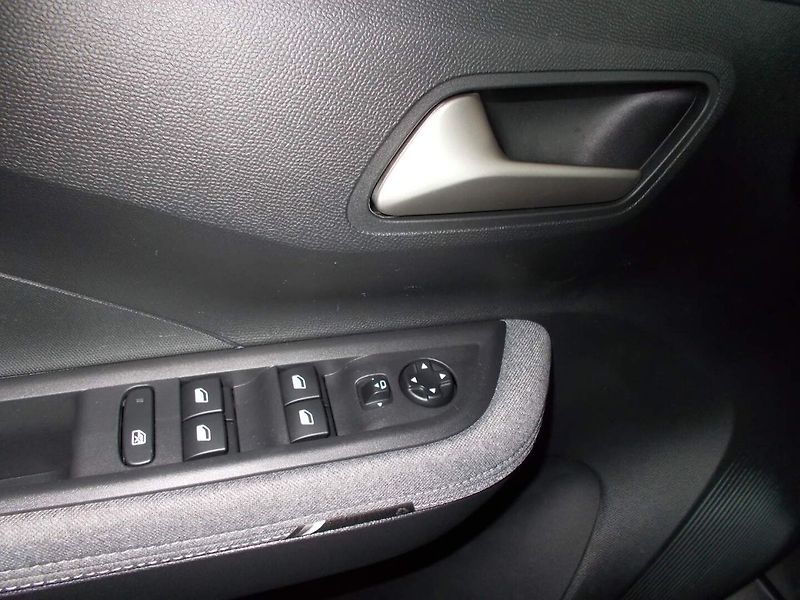 Opel Frontera (2026) Edition Hybrid 1.2 TURBO (81kW - fotka 21 z 30